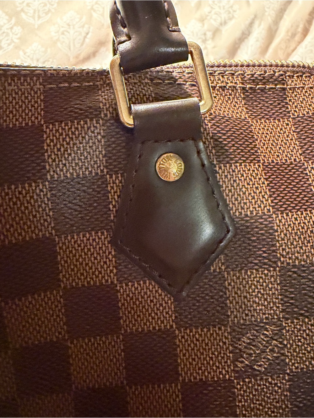 Louis Vuitton Brown Checkerboard Tote with Dark Brown Handles - Picture 4 of 9